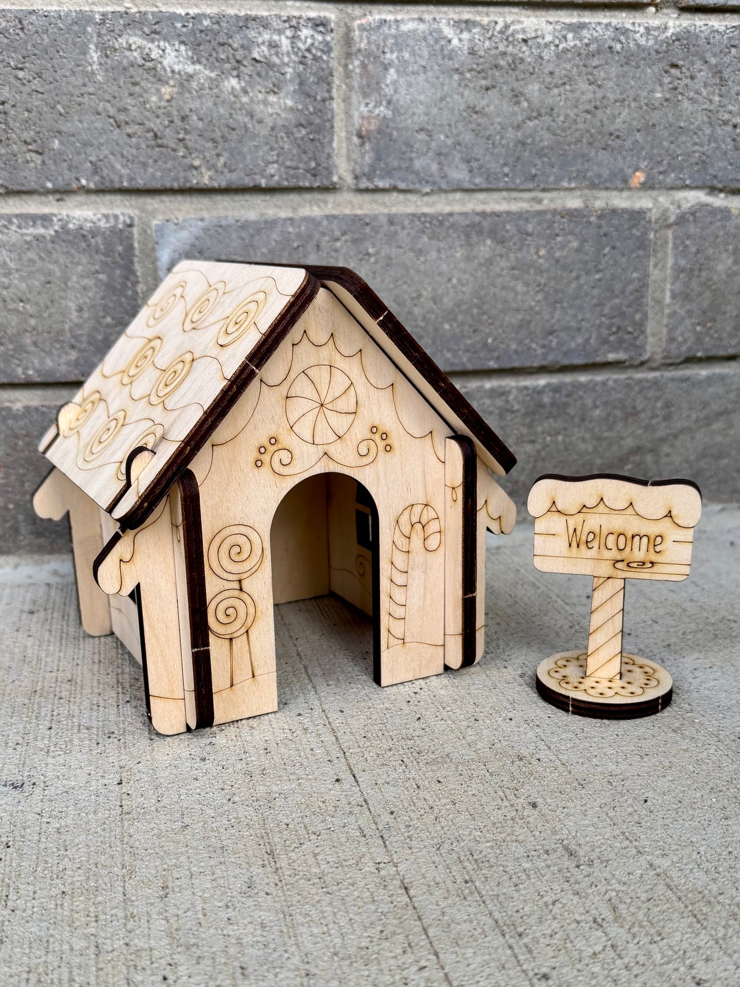 Wooden Gingerbread Paint Kit