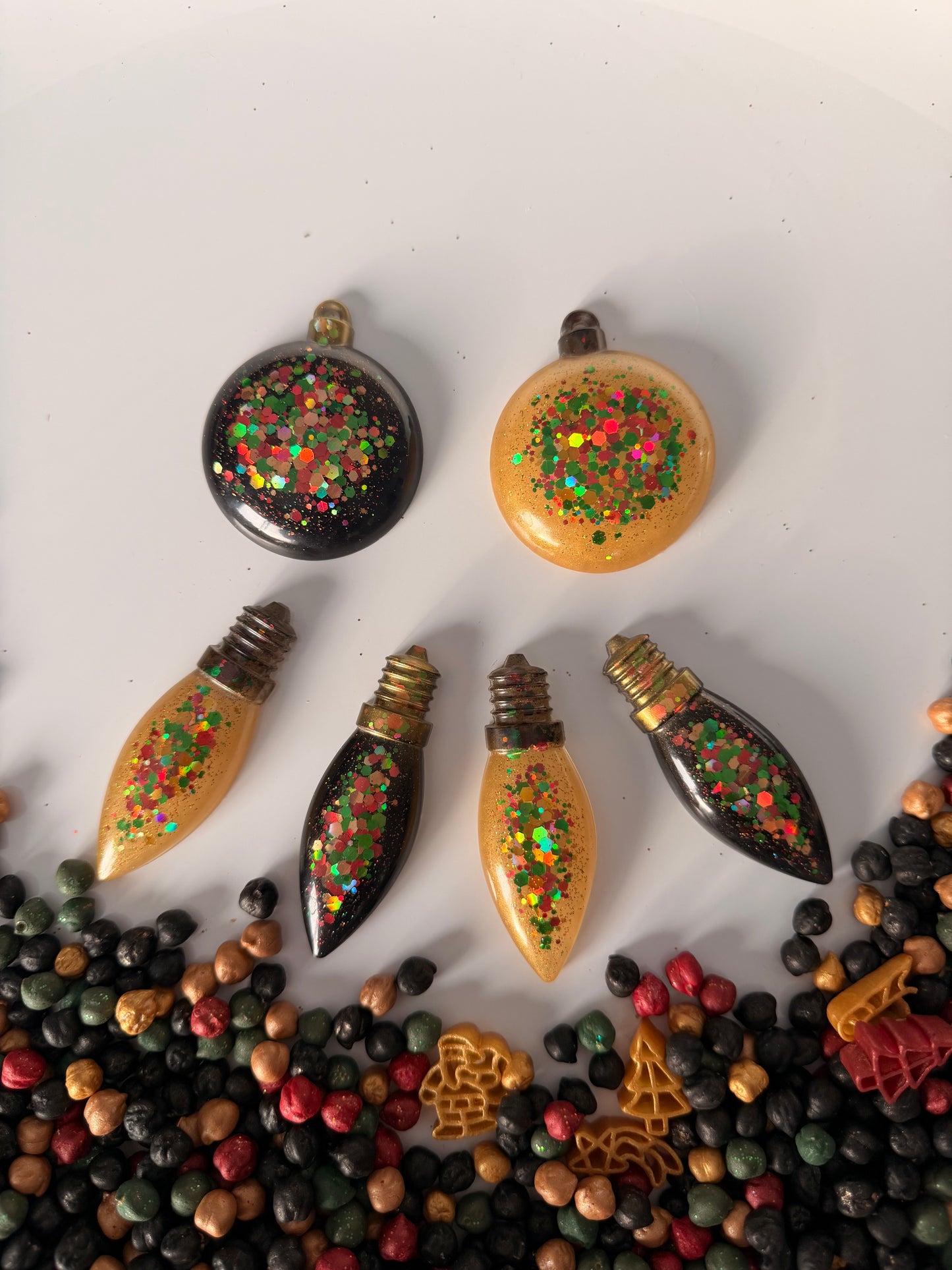 Jumbo Resin Light Bulbs & Ornaments